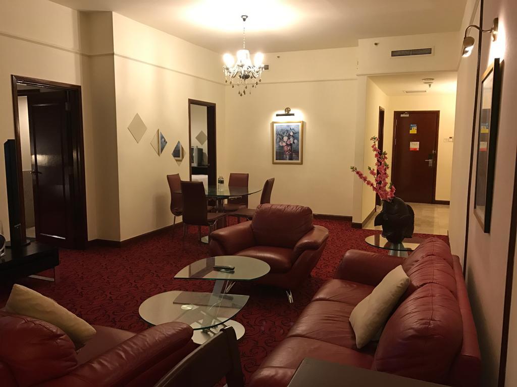 Luxy Service Suites At Times Square Kl Kuala Lumpur Exterior foto
